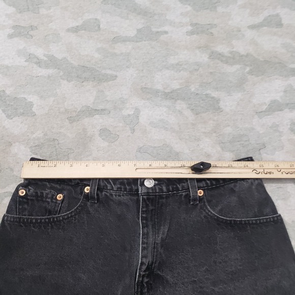 Vintage Levis Shorts Womens 10 Black Pockets Denim Jorts - Picture 6 of 11